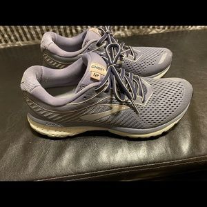 Brooks Ghost 12